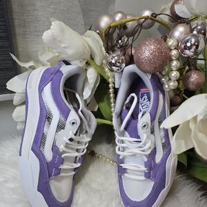 Vans - Skate Wayvee 2 Shoes | White/Purple Mens shoes size9..5. New